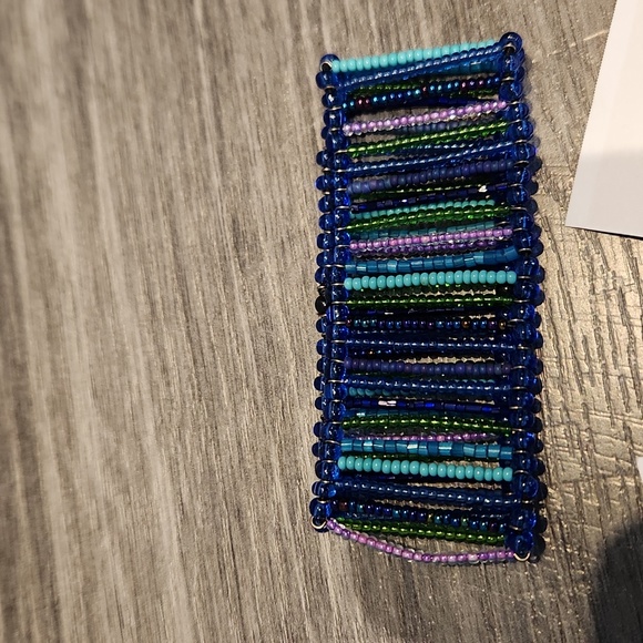 12 pc. JEWELRY LOT Earrings, neclaces,& bracelets blue gold & silver tones - Picture 6 of 12